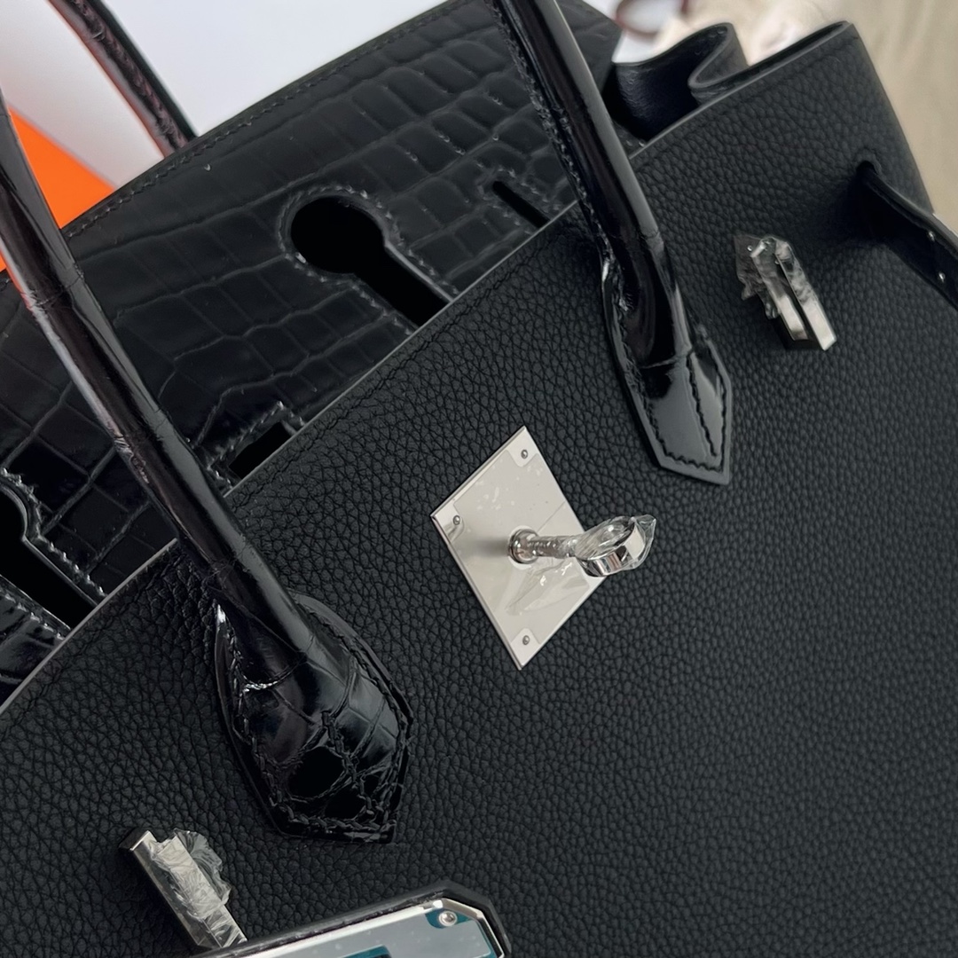 에르메스 버킨백30 블랙 은장 샤이니 악어가죽 핸들